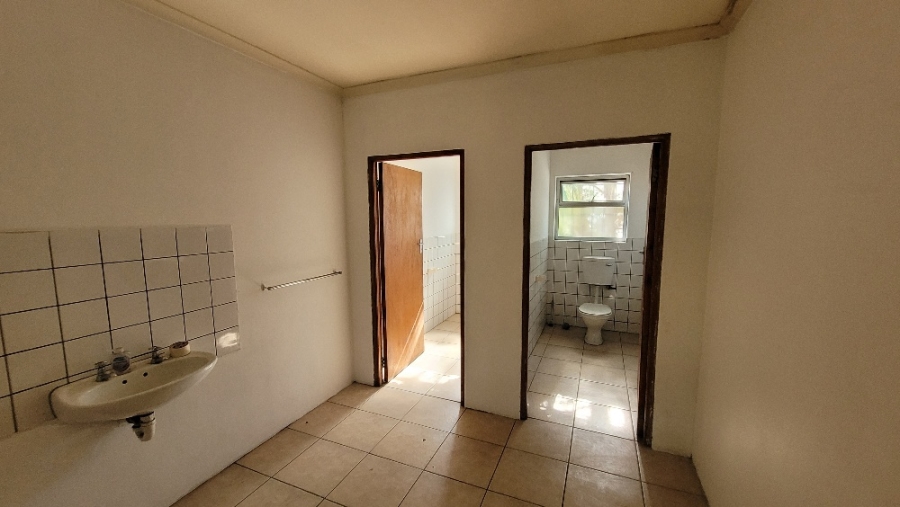 Commercial Property for Sale in Parow Industrial Western Cape